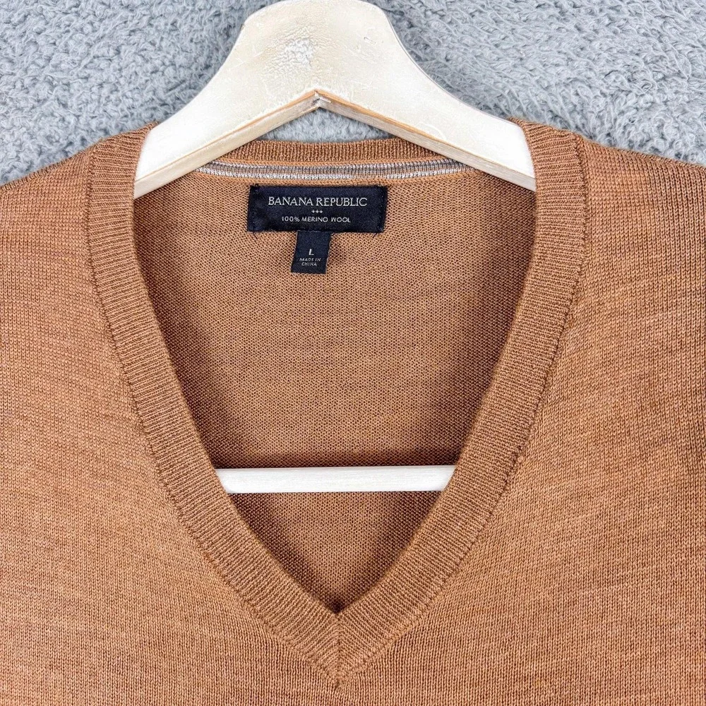 Banana Republic Sweater Mens Large Brown 100% Merino Wool V Neck‎ Pullover Knit